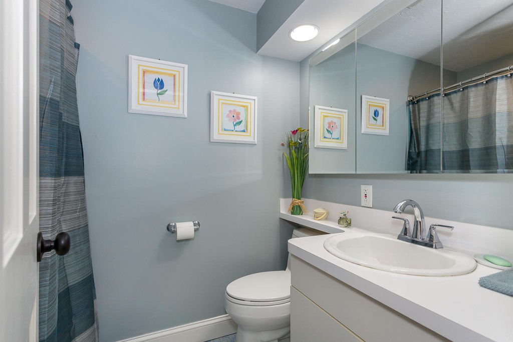 407 Erin Road, Unit 407 Stoughton, MA 02072 - Photo 20 of 24 Gallery Image 20