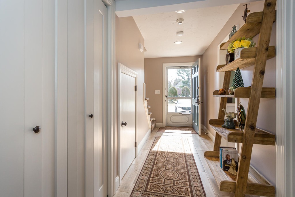 407 Erin Road, Unit 407 Stoughton, MA 02072 - Photo 4 of 24 Gallery Image 4