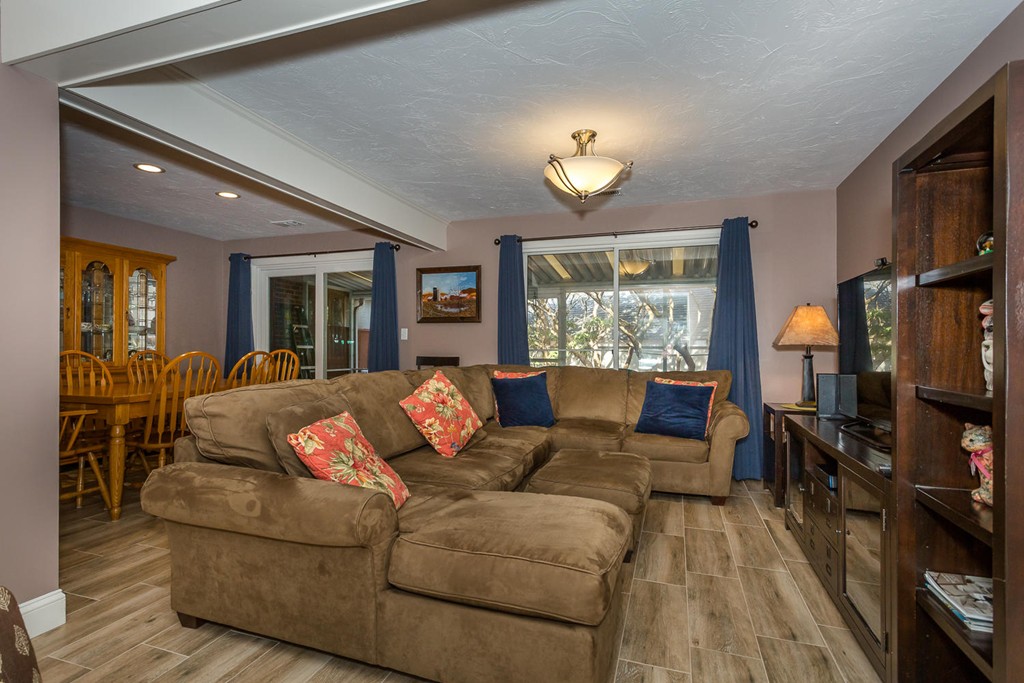 407 Erin Road, Unit 407 Stoughton, MA 02072 - Photo 5 of 24 Gallery Image 5