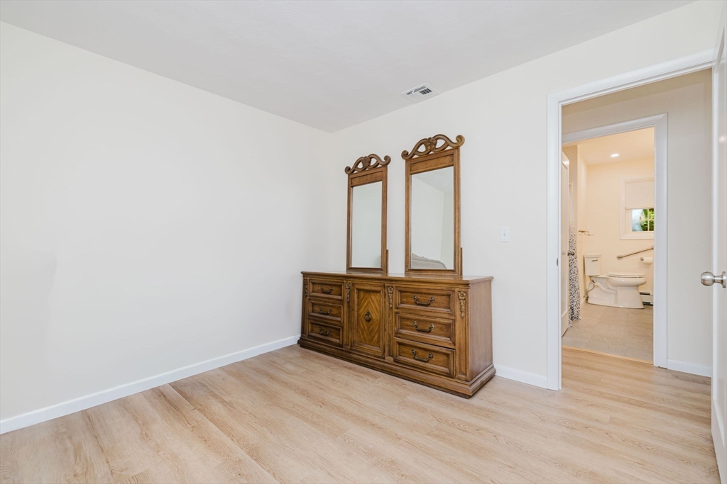 23 Colonial Way Rehoboth, MA 02769 - Photo 11 of 29