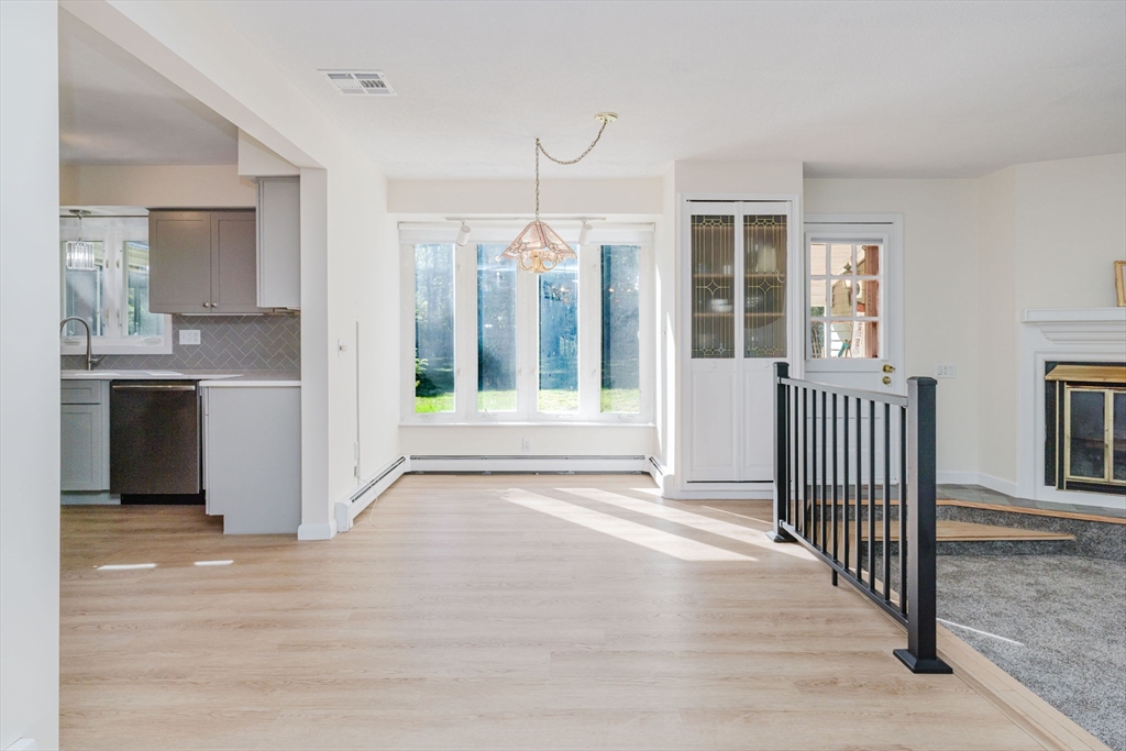 23 Colonial Way Rehoboth, MA 02769 - Photo 3 of 29