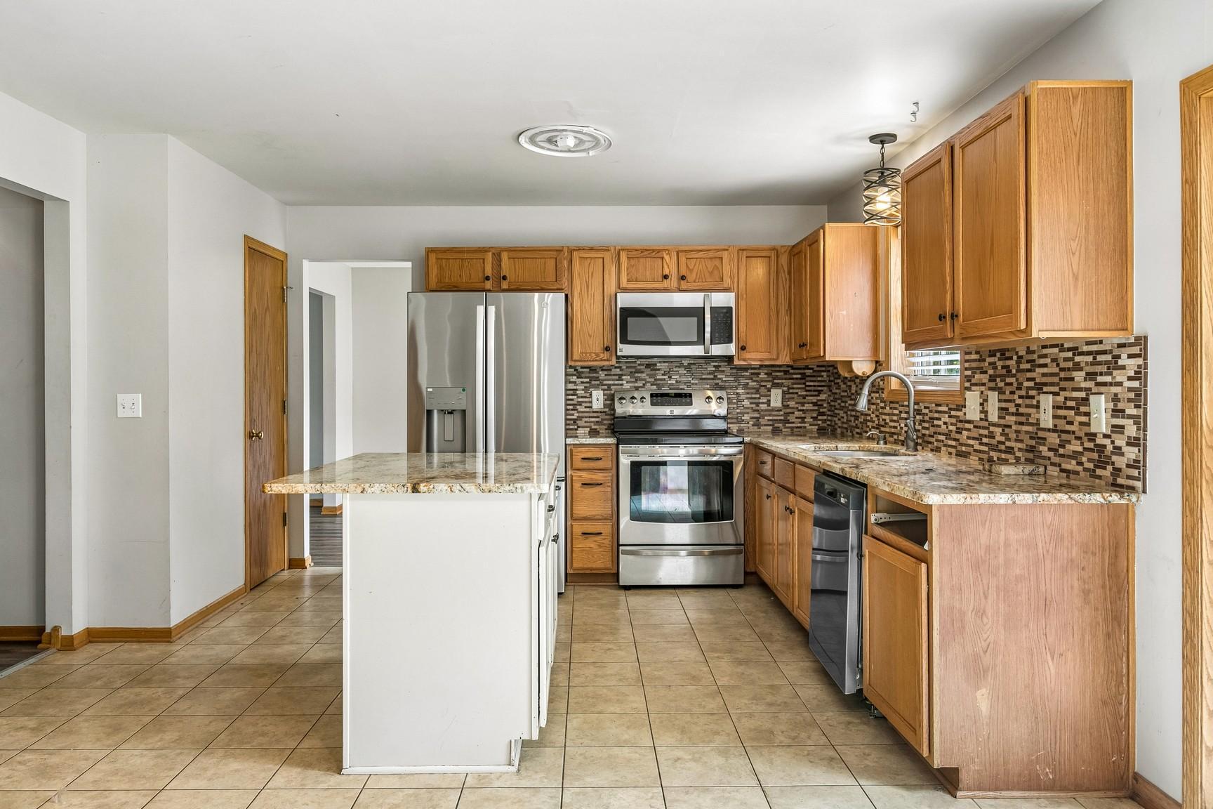 4926 Rusten Road Eagan, MN 55122 - Photo 15 of 50