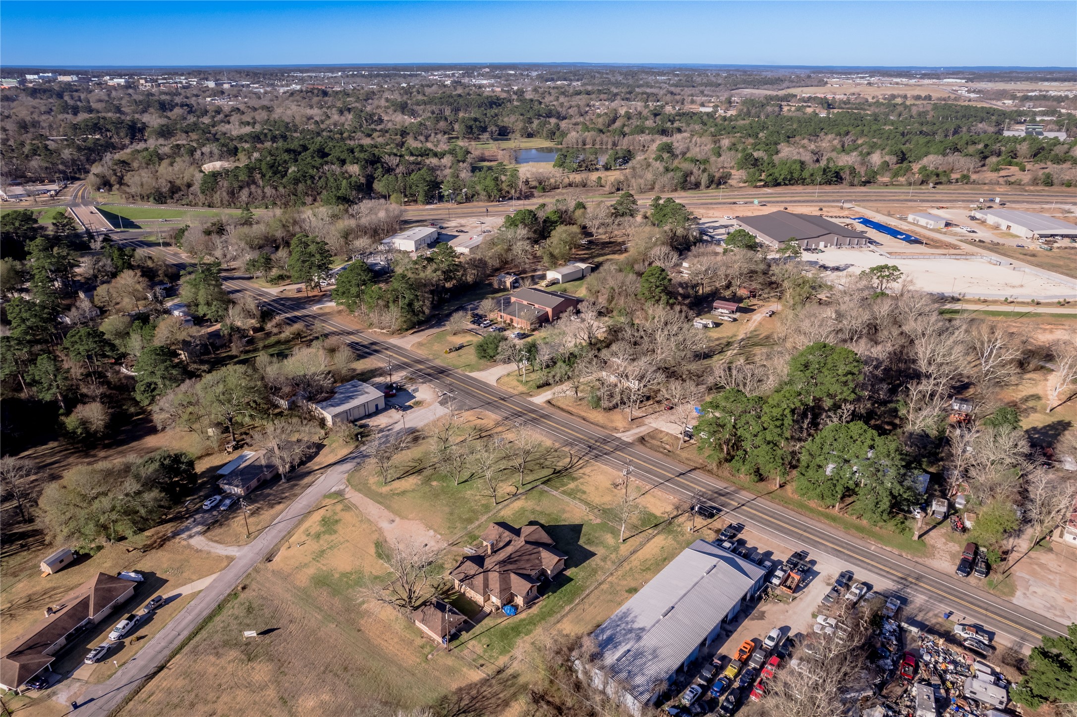 2201 Badger Lane Huntsville, TX 77320 - Photo 14 of 32