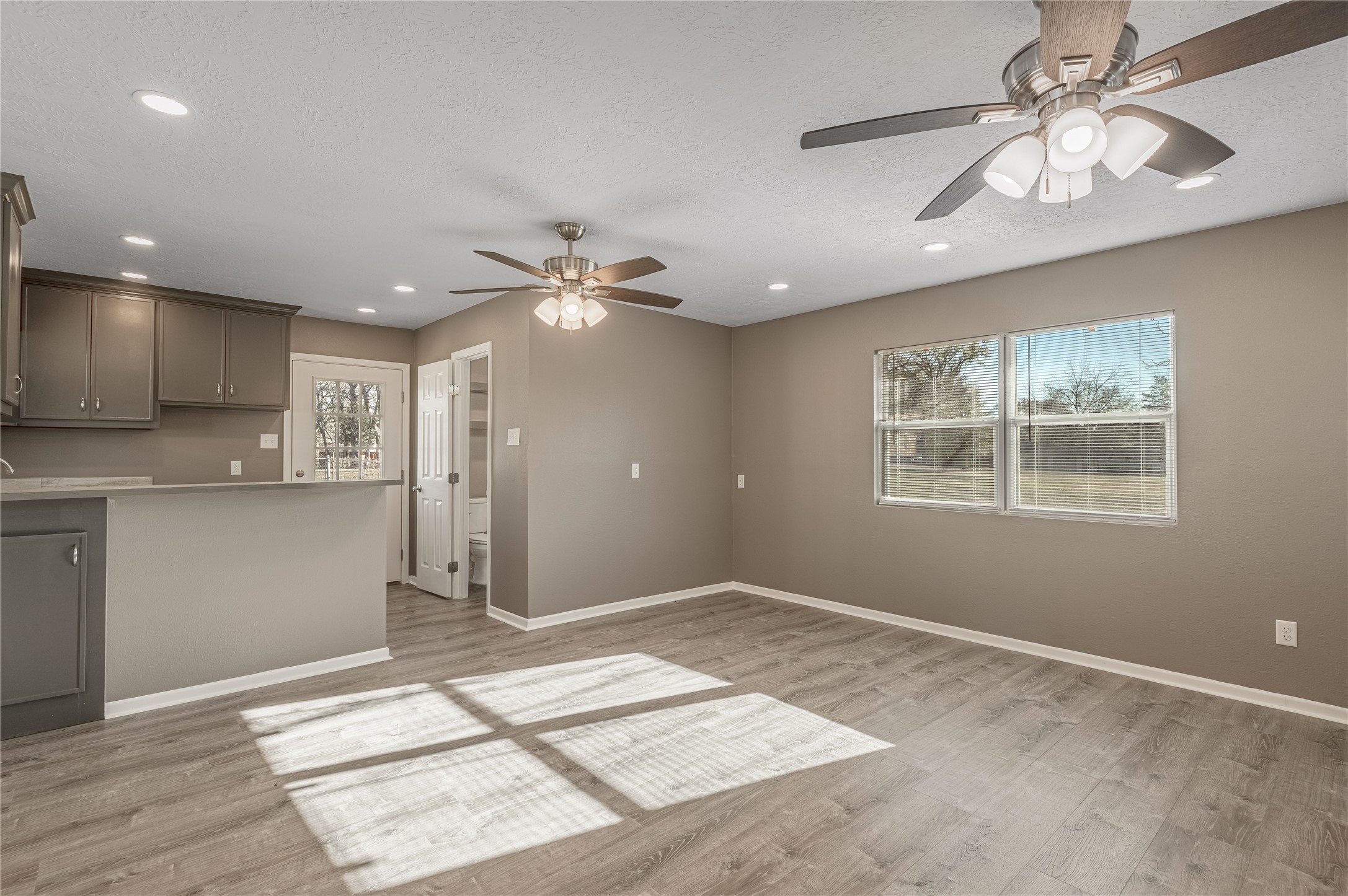 2201 Badger Lane Huntsville, TX 77320 - Photo 29 of 32