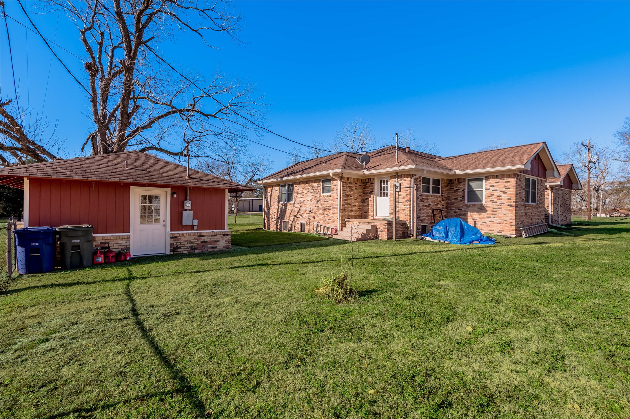 2201 Badger Lane Huntsville, TX 77320 - Photo 5 of 32