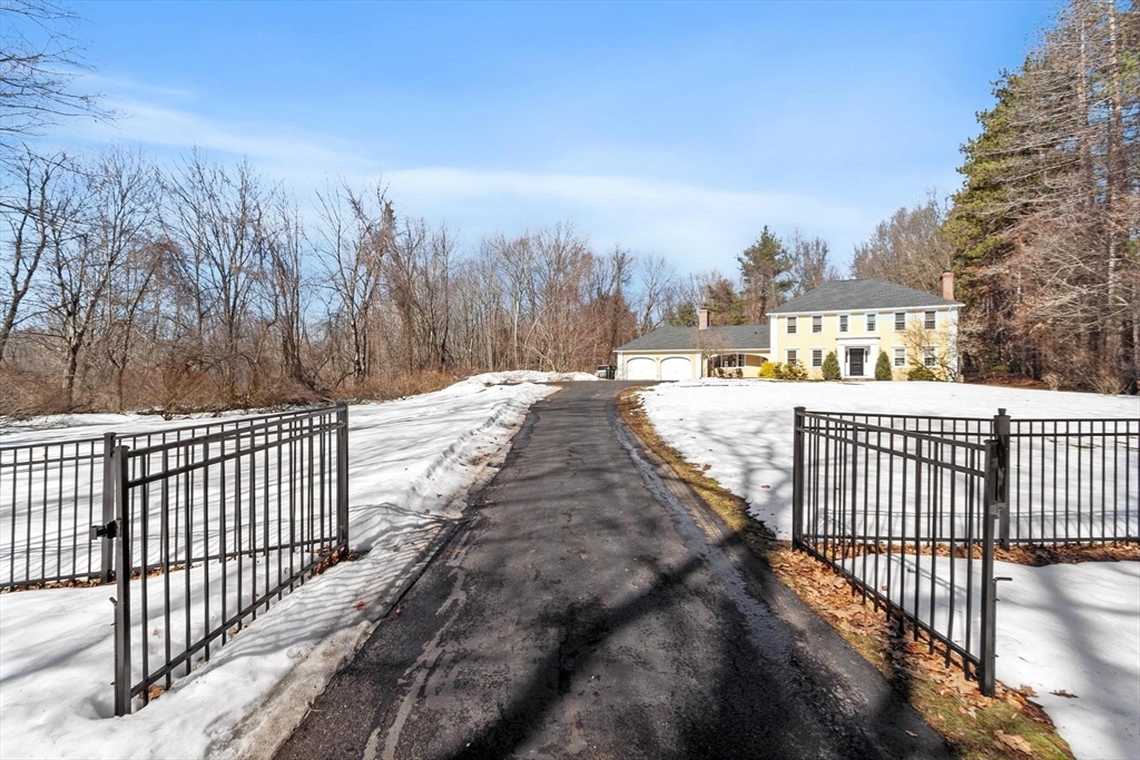 92 Prospect Street Lunenburg, MA 01462 - Photo 2 of 42 a view of a city from a balcony