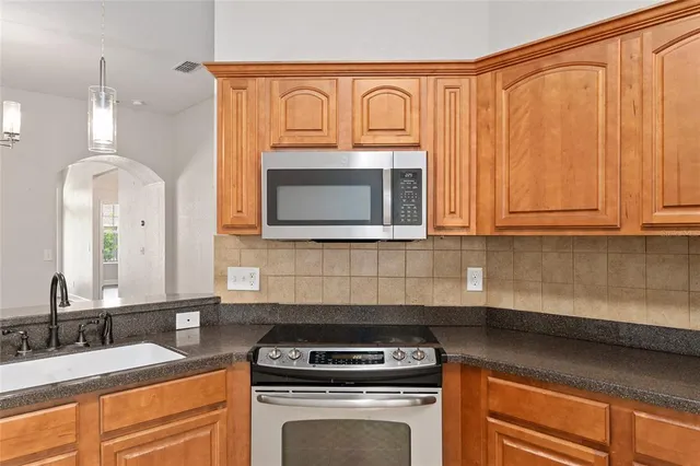 $289,000 | 7663 Southwest 25th Avenue, Gainesville, FL 32608