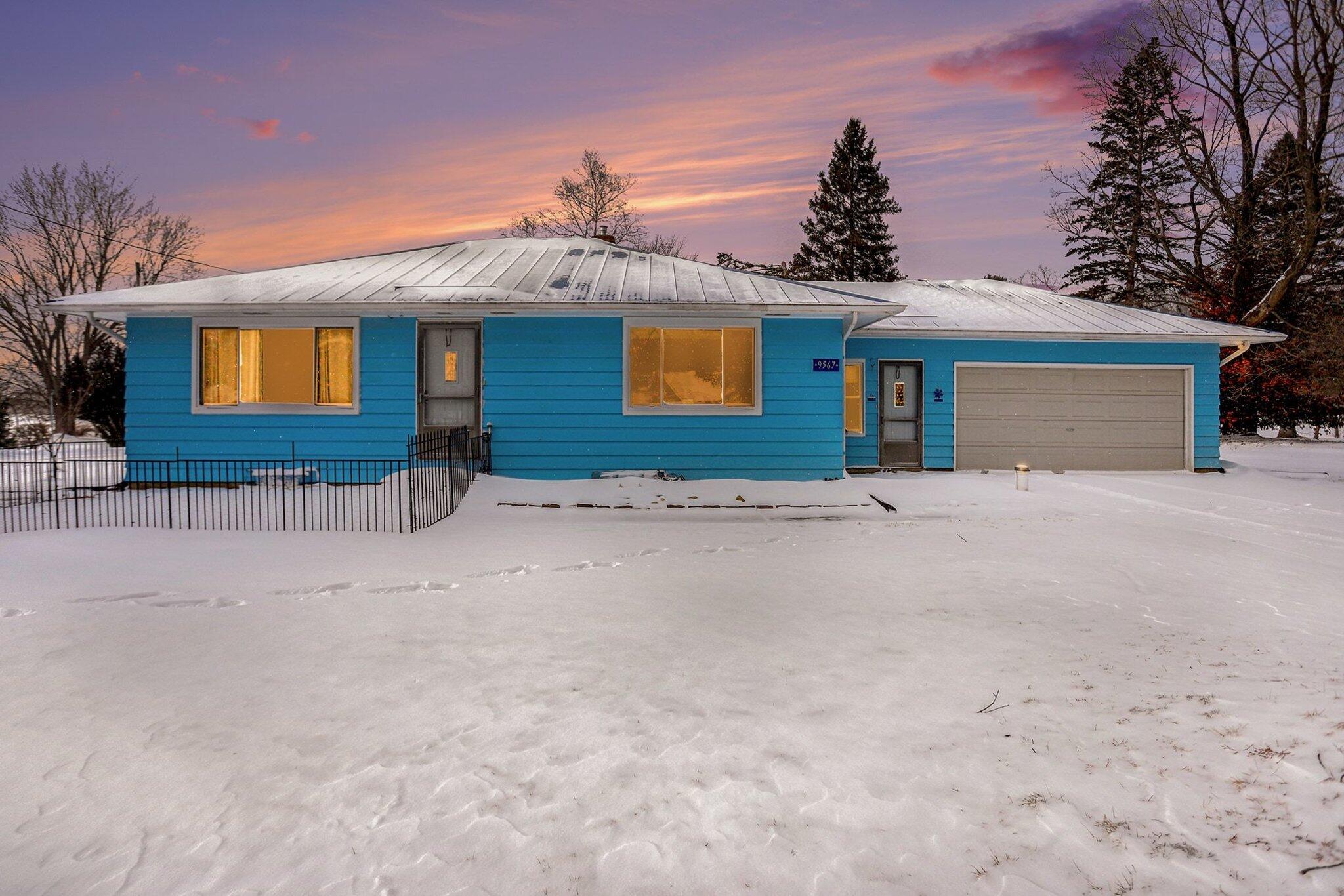 9567 Huntington Road Battle Creek, MI 49017 - Photo 1 of 16 001_file_1545