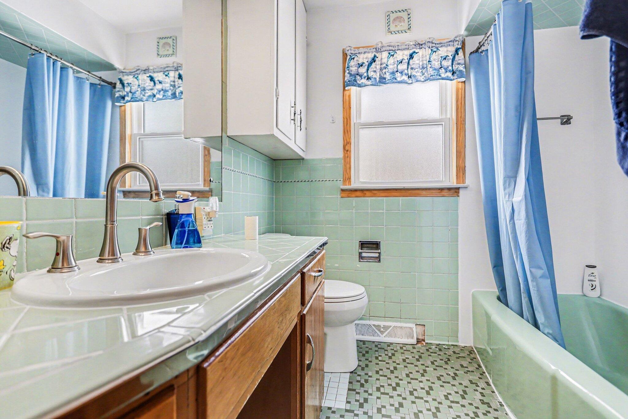 9567 Huntington Road Battle Creek, MI 49017 - Photo 11 of 16 011_file_4903