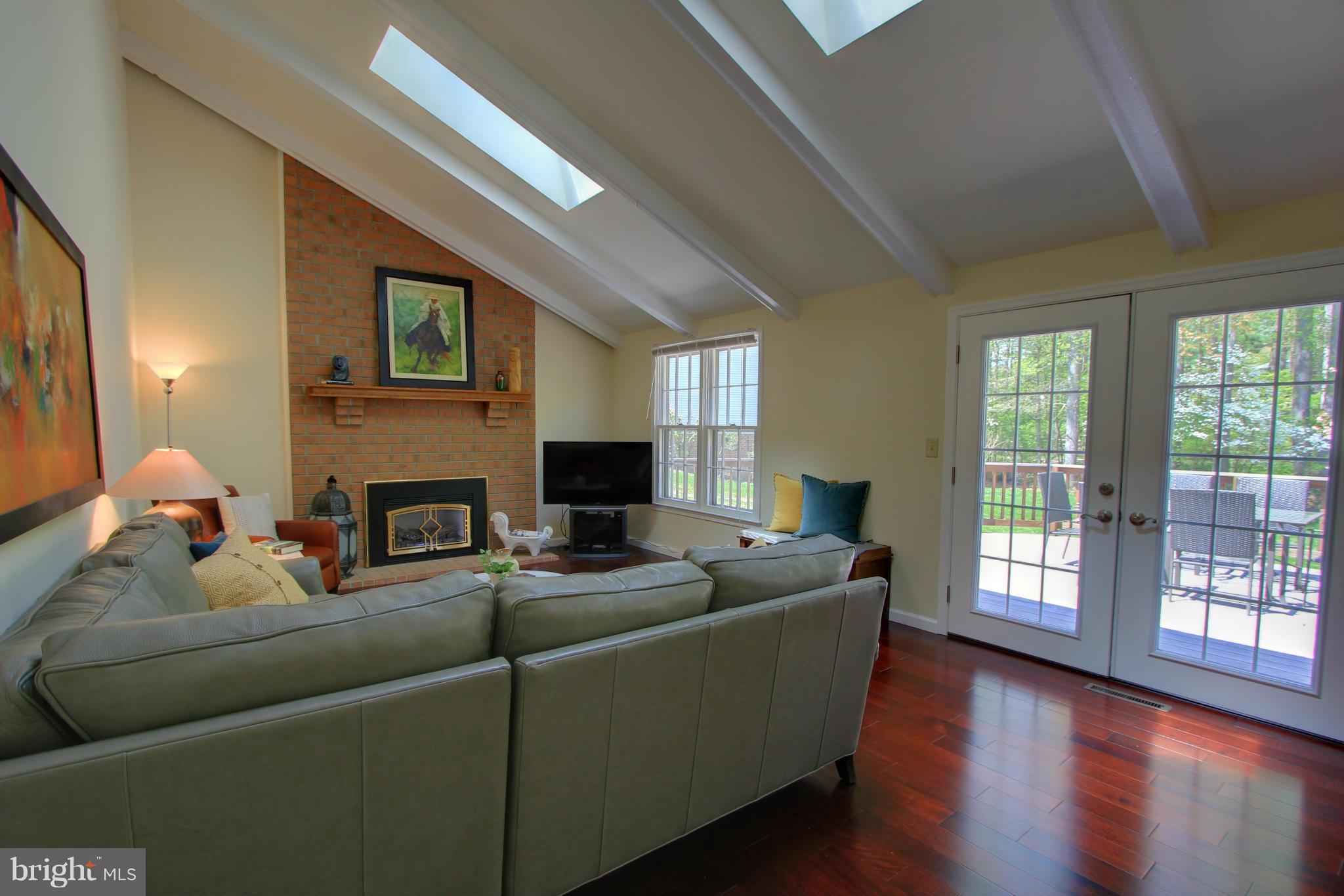 7100 Rivers Edge Road Columbia, MD 21044 - Photo 8 of 30 Family Room