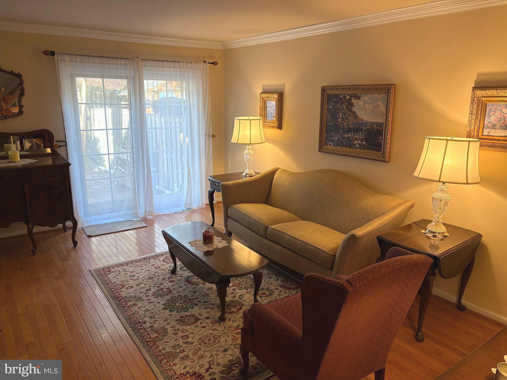 5504 Winford Court Fairfax, VA 22032 - Photo 19 of 61 a living room with furniture and a window