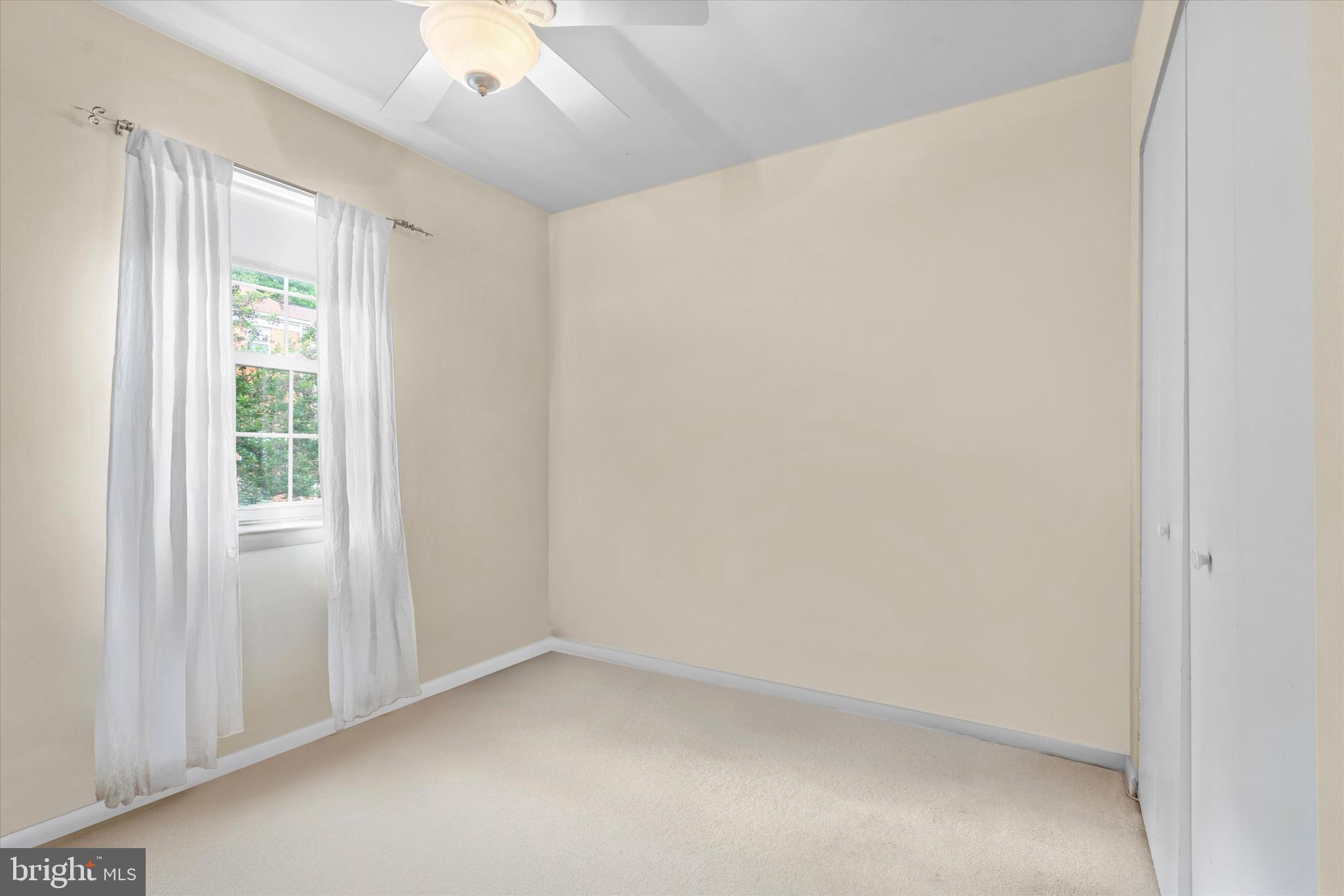 5504 Winford Court Fairfax, VA 22032 - Photo 32 of 61 an empty room with a window