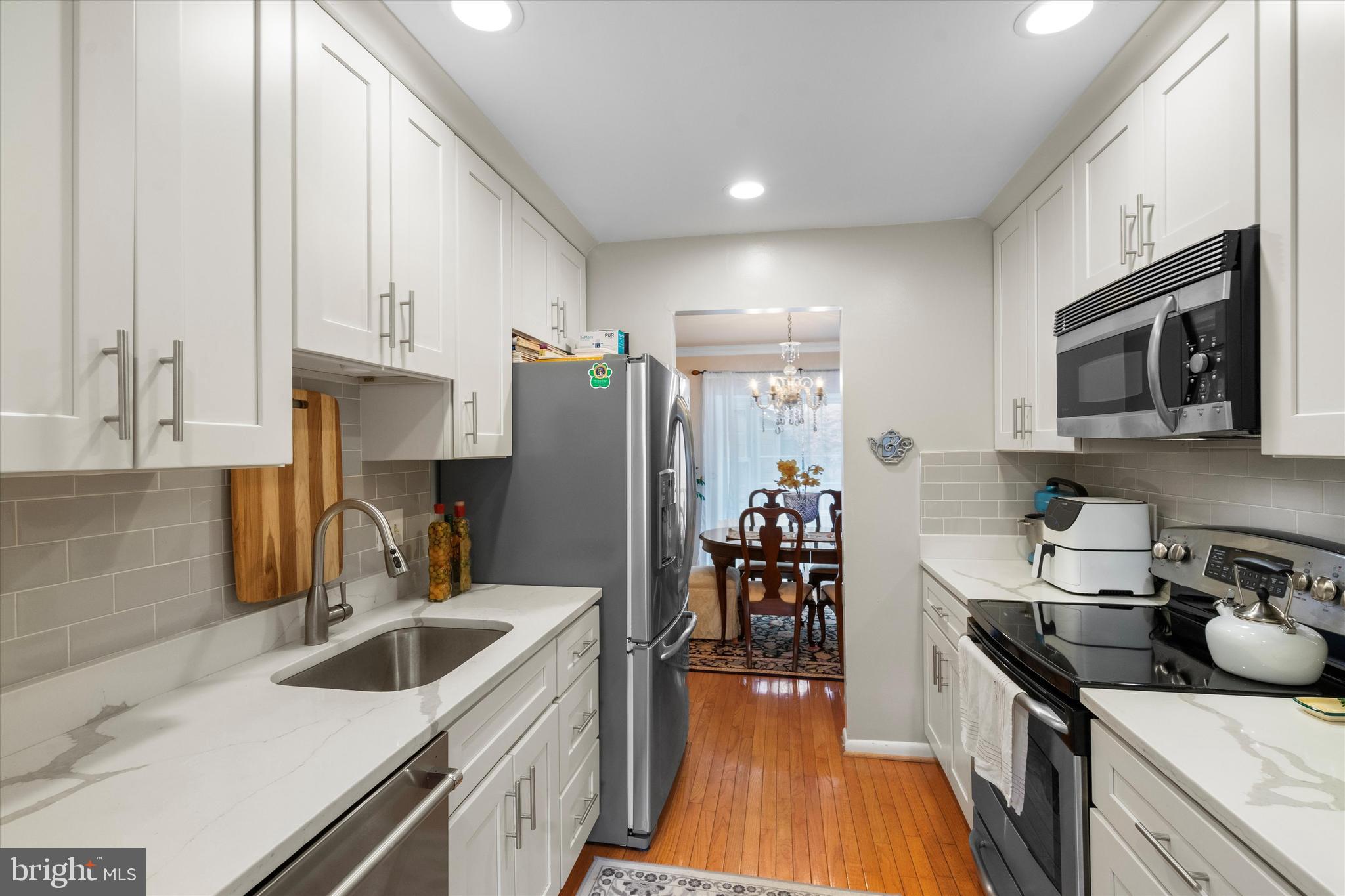 5504 Winford Court Fairfax, VA 22032 - Photo 5 of 61