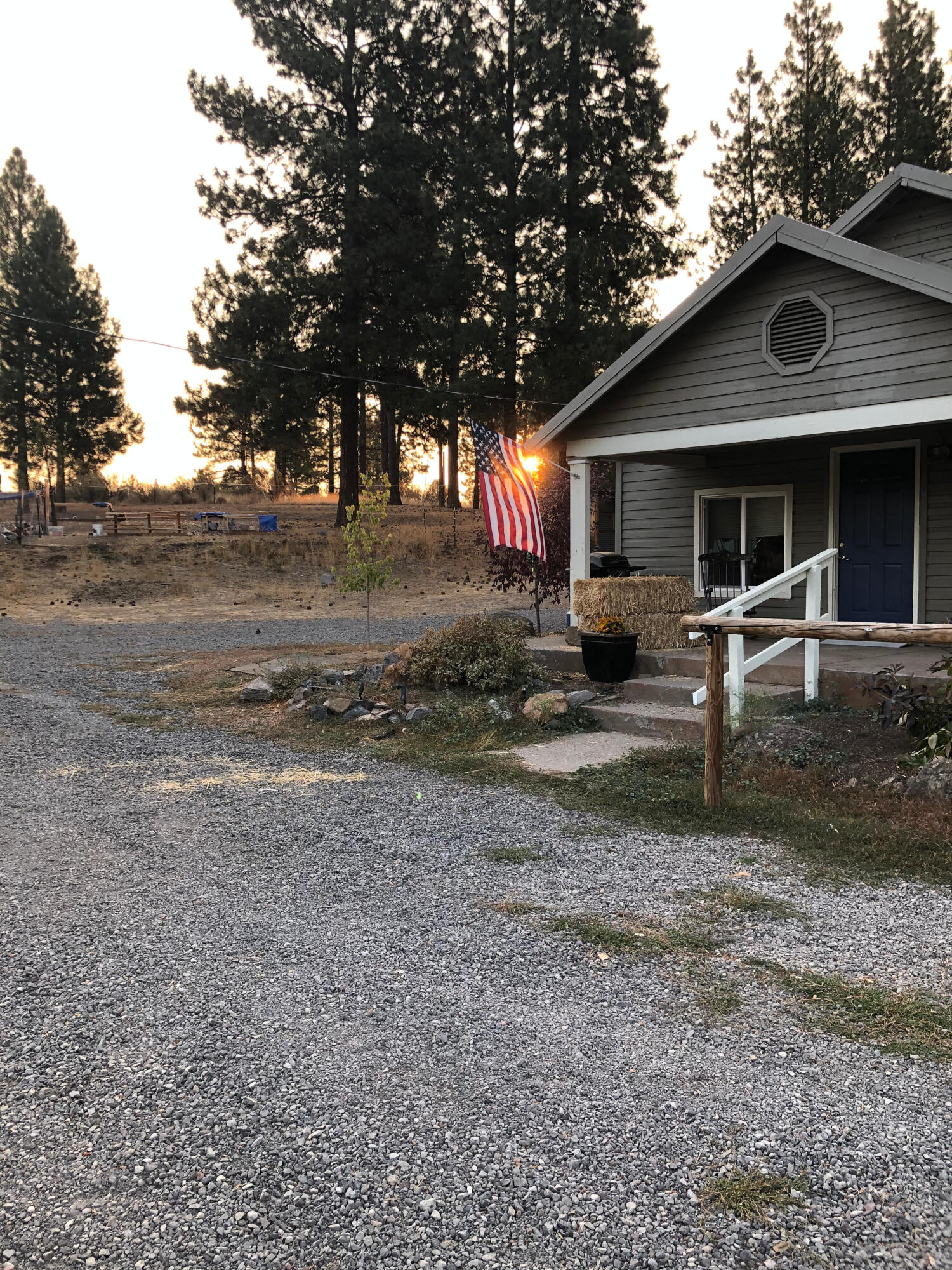1636 Blue Pool Way Chiloquin, OR 97624 - Photo 2 of 30 Front of house