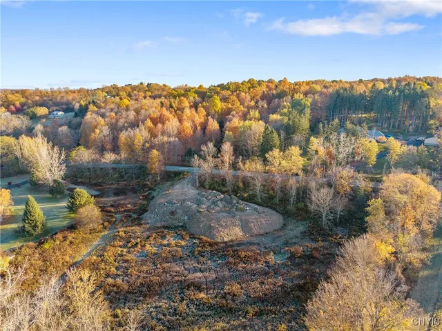 $349,900 | 5691 Ike Dixon Road, Camillus, NY 13031