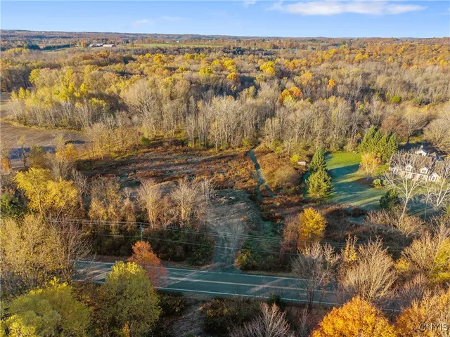 $349,900 | 5691 Ike Dixon Road, Camillus, NY 13031