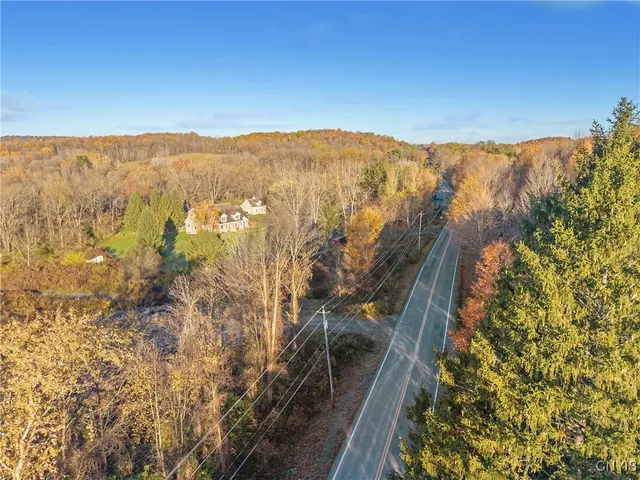 $349,900 | 5691 Ike Dixon Road, Camillus, NY 13031