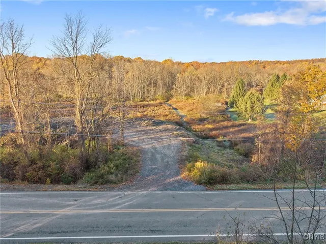 $349,900 | 5691 Ike Dixon Road, Camillus, NY 13031