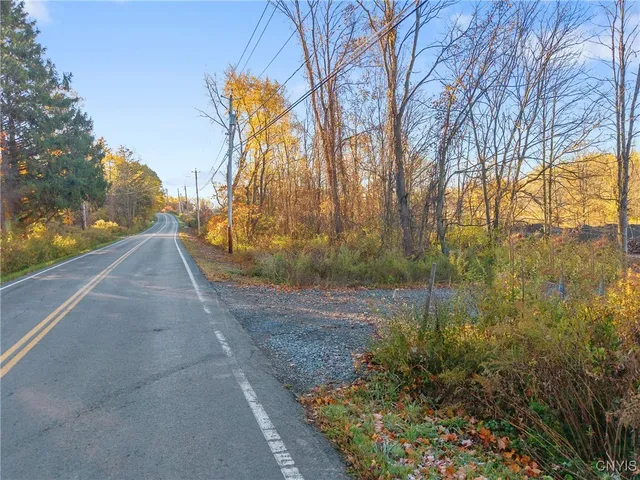 $349,900 | 5691 Ike Dixon Road, Camillus, NY 13031