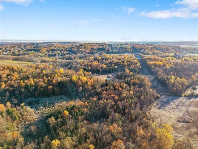 $349,900 | 5691 Ike Dixon Road, Camillus, NY 13031