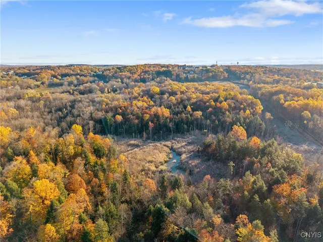 $349,900 | 5691 Ike Dixon Road, Camillus, NY 13031