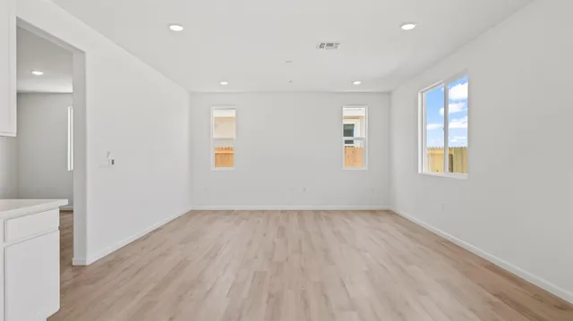 $739,990 | 508 Grazing Rnch Court, Roseville, CA 95747