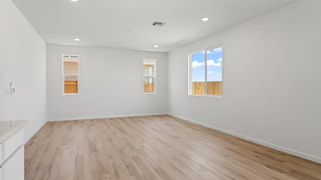 $739,990 | 508 Grazing Rnch Court, Roseville, CA 95747