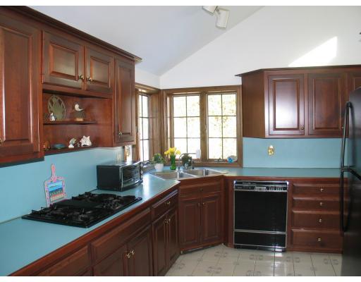 544 Bay Road Duxbury, MA 02332 - Photo 4 of 7 Gallery Image 4