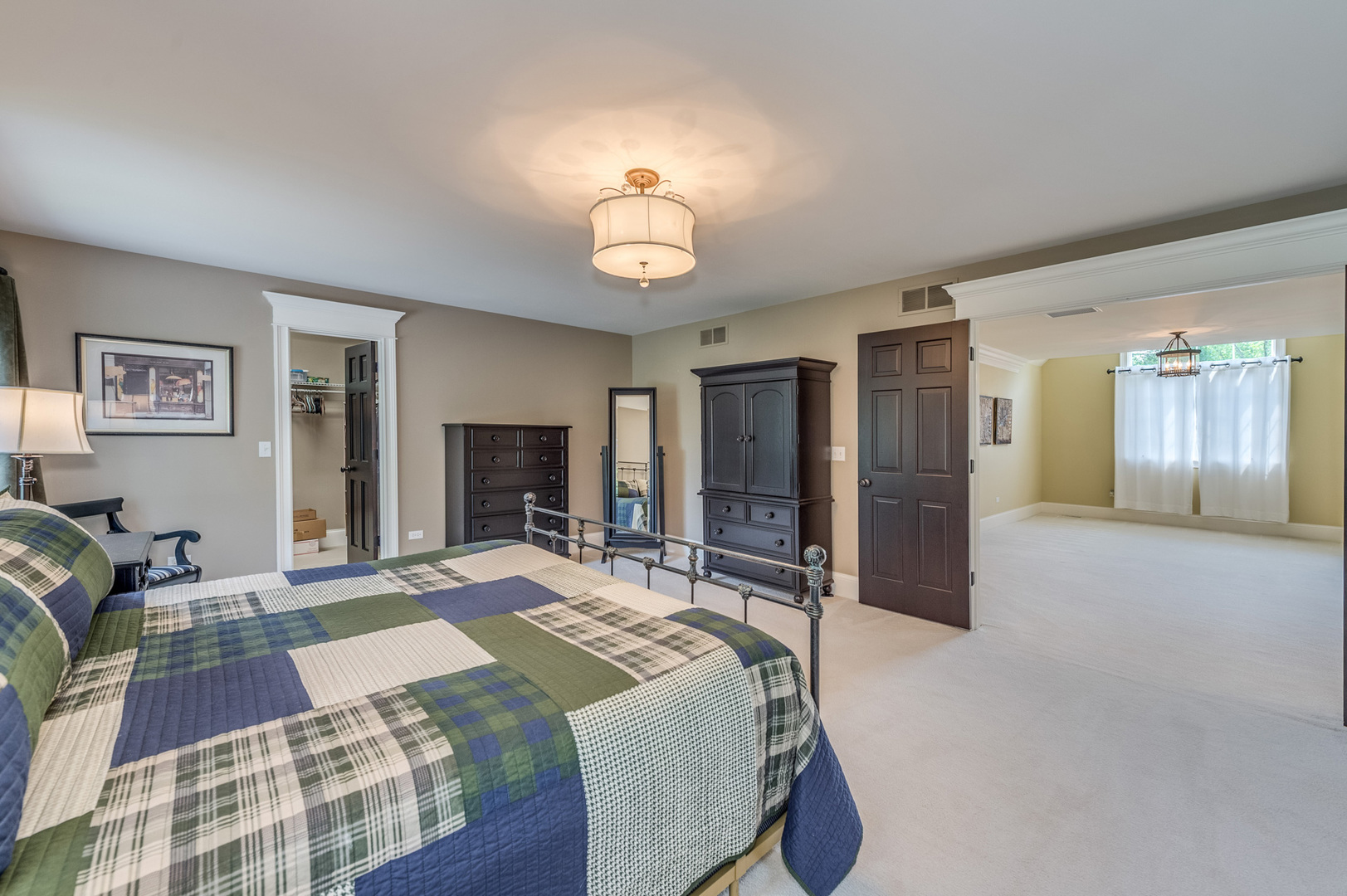 8N669 Edgewood Road Elgin, IL 60124 - Photo 38 of 59 Gallery Image 38