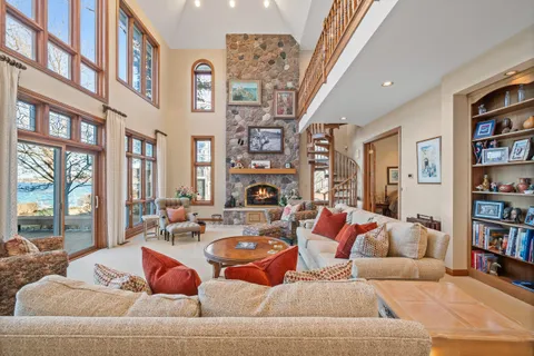$10,995,000 | W2908 Walcowis Drive, Linn, WI 53147