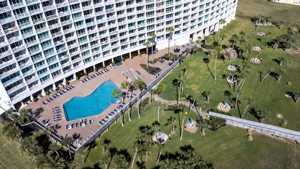 $515,000 | 1401 East Beach Drive, Unit 714, Galveston, TX 77550