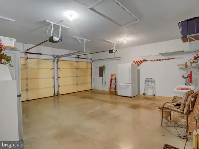 $359,900 | 618 Trafalgar Drive, Hagerstown, MD 21742