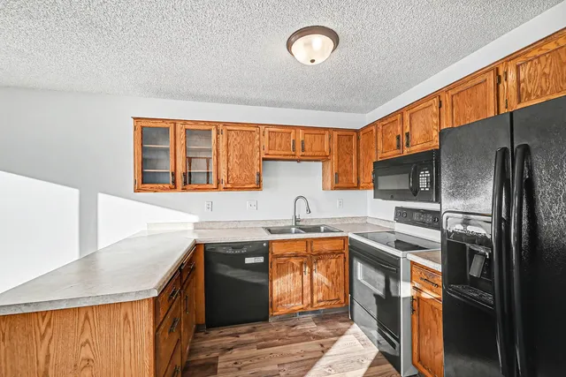 $249,900 | 5747 Otter View Trail, St. Paul, MN 55110