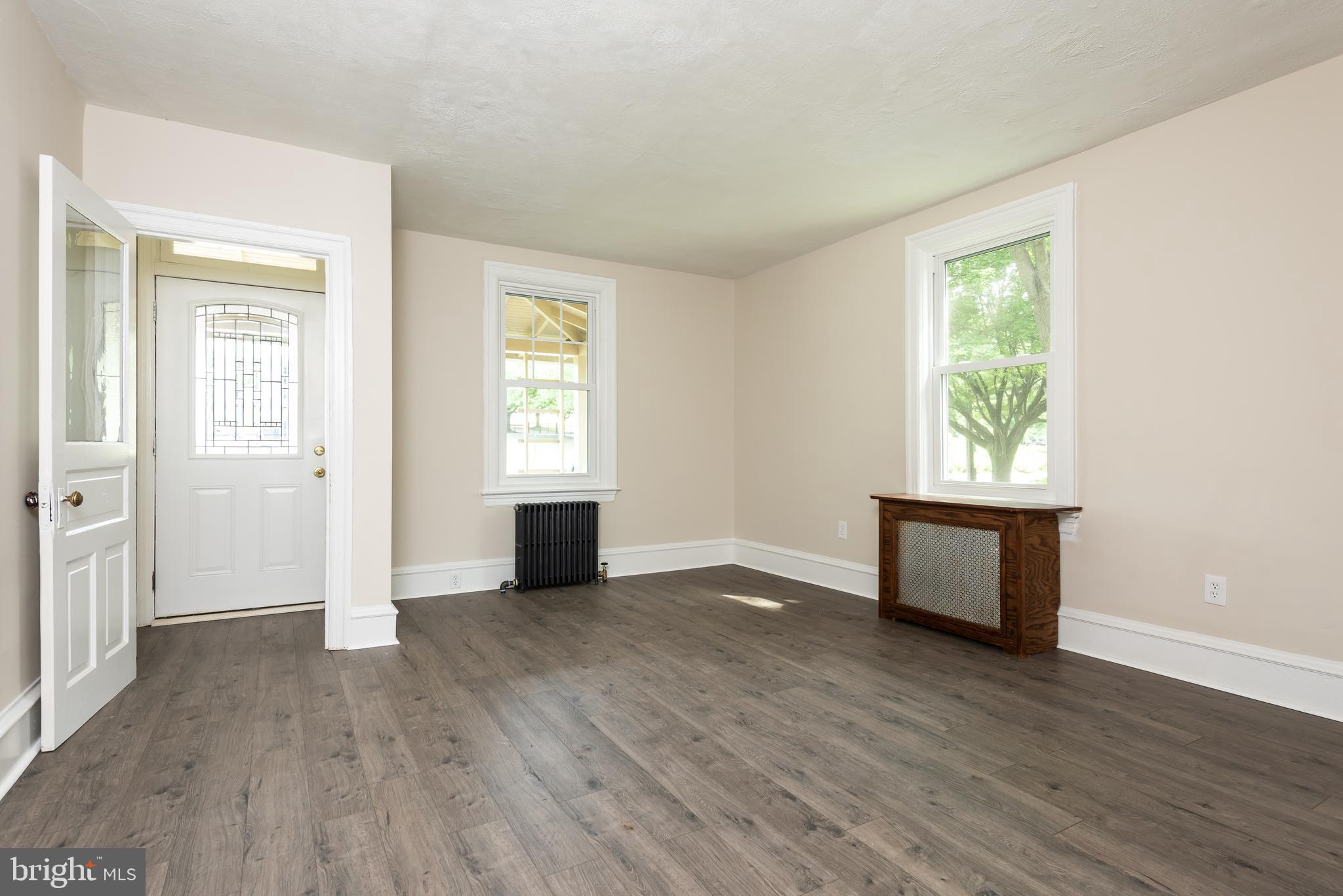 438 Upper Gulph Road Strafford, PA 19087 - Photo 3 of 23