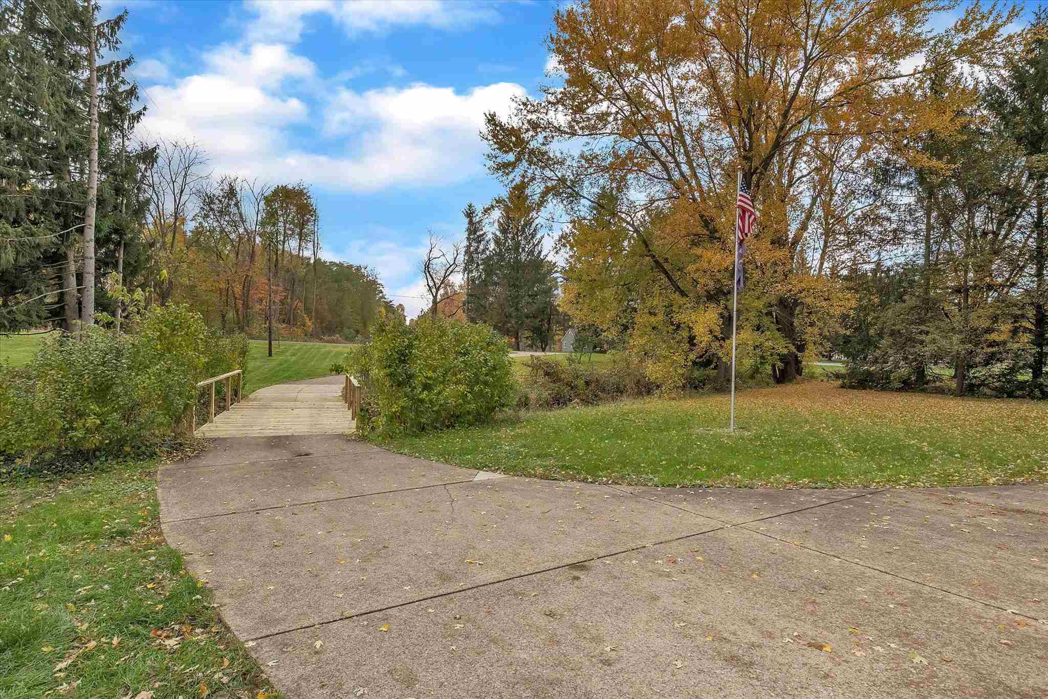 59740 Locust Road South Bend, IN 46614 - Photo 22 of 26 Gallery Image 22
