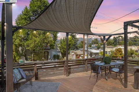 $799,000 | 2133 East 30th Street, Oakland, CA 94606