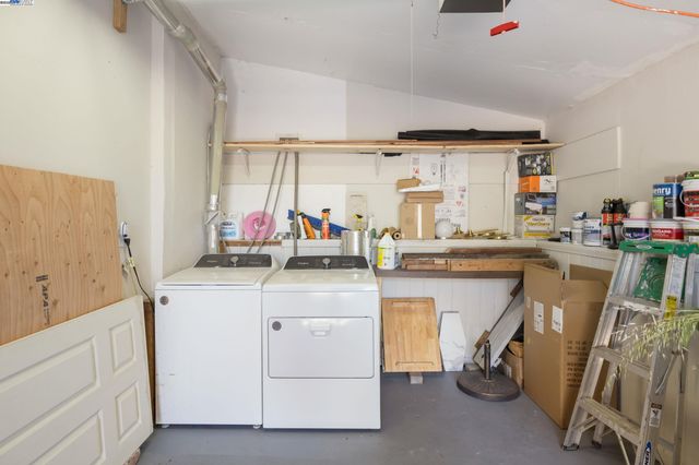 $784,888 | 2133 East 30th Street, Oakland, CA 94606