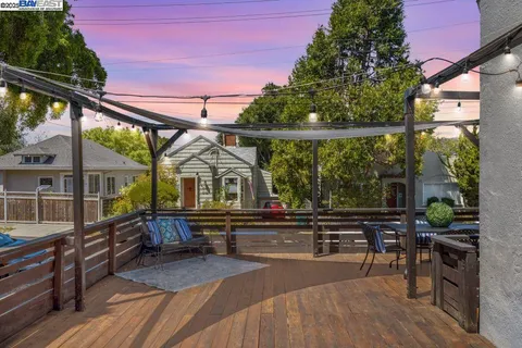 $749,000 | 2133 East 30th Street, Oakland, CA 94606