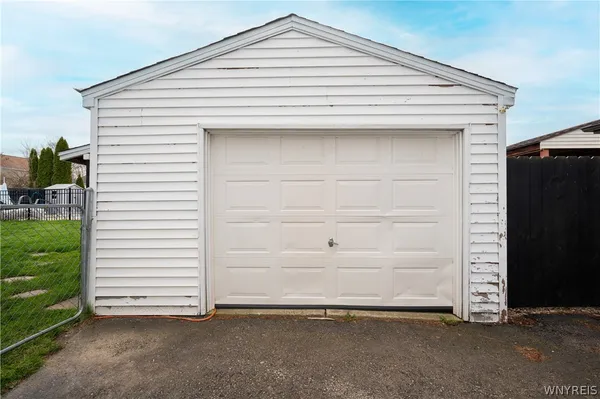 $369,900 | 675 Herr Road, Evans, NY 14006