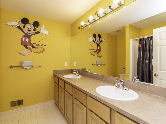 3648 Inverness Drive Rochester, MI 48306 - Photo 16 of 44 50008108-15.JPG