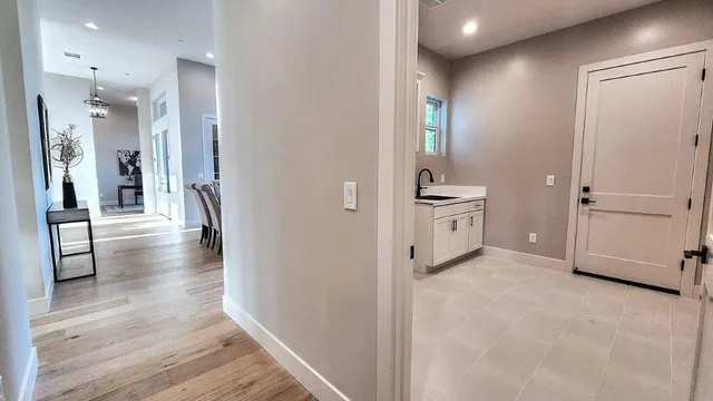 a view of an empty walk in closet