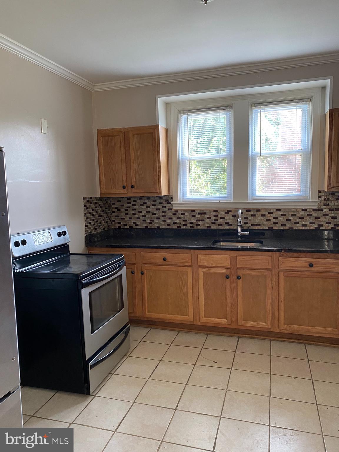 3605 Dennlyn Road Baltimore, MD 21215 - Photo 8 of 23 Gallery Image 8