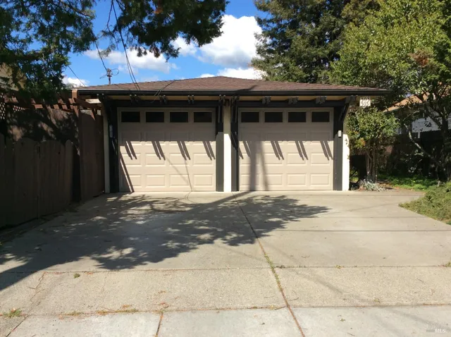 $729,000 | 303 Boyce Street, Santa Rosa, CA 95401