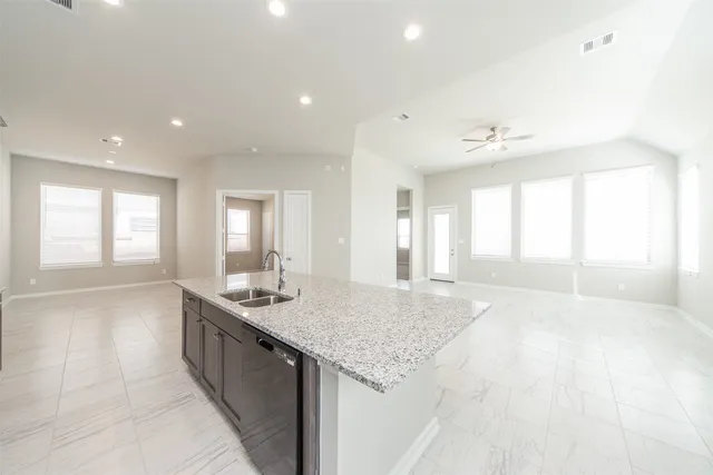 $2,500 | 2131 Wisteria Cove Drive, Fulshear, TX 77494