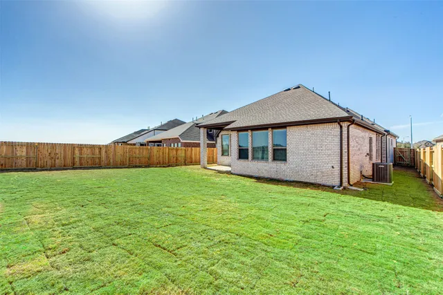 $2,500 | 2131 Wisteria Cove Drive, Fulshear, TX 77494