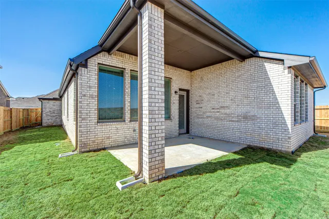 $2,500 | 2131 Wisteria Cove Drive, Fulshear, TX 77494