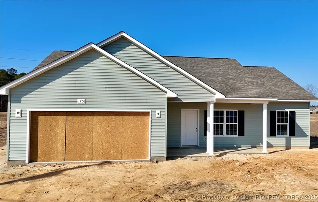 $266,000 | 125 Orchard Lane, Parkton, NC 28371