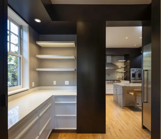 $3,995,000 | 2700 West Lake Of The Isles Parkway, Minneapolis, MN 55416