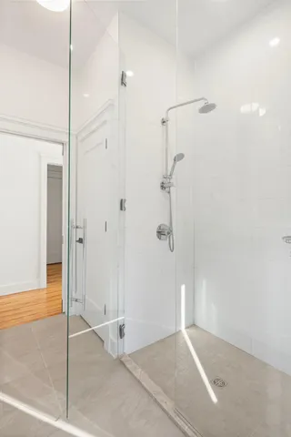 $3,995,000 | 2700 West Lake Of The Isles Parkway, Minneapolis, MN 55416