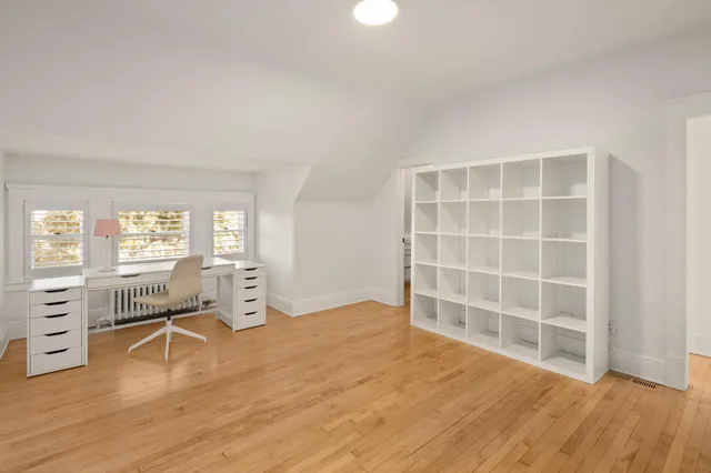 $3,995,000 | 2700 West Lake Of The Isles Parkway, Minneapolis, MN 55416